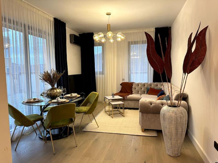 One Bedroom Flat Near Vivo * Cluj-Napoca